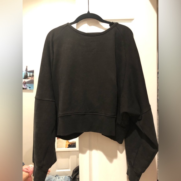 Open back sweatshirt 